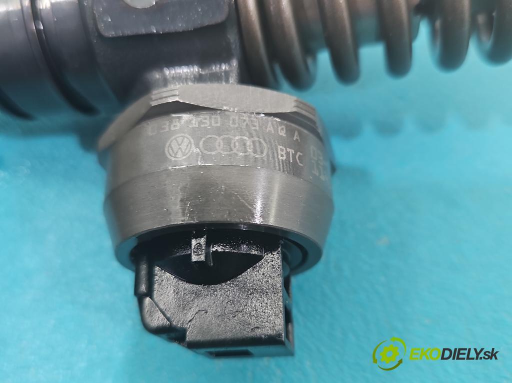 Vw Bora 1.9 tdi 101 HP manual 74 kW 1896 cm3 4- vstrekovacie čerpadlo 0414720213 (Vstrekovač paliva)