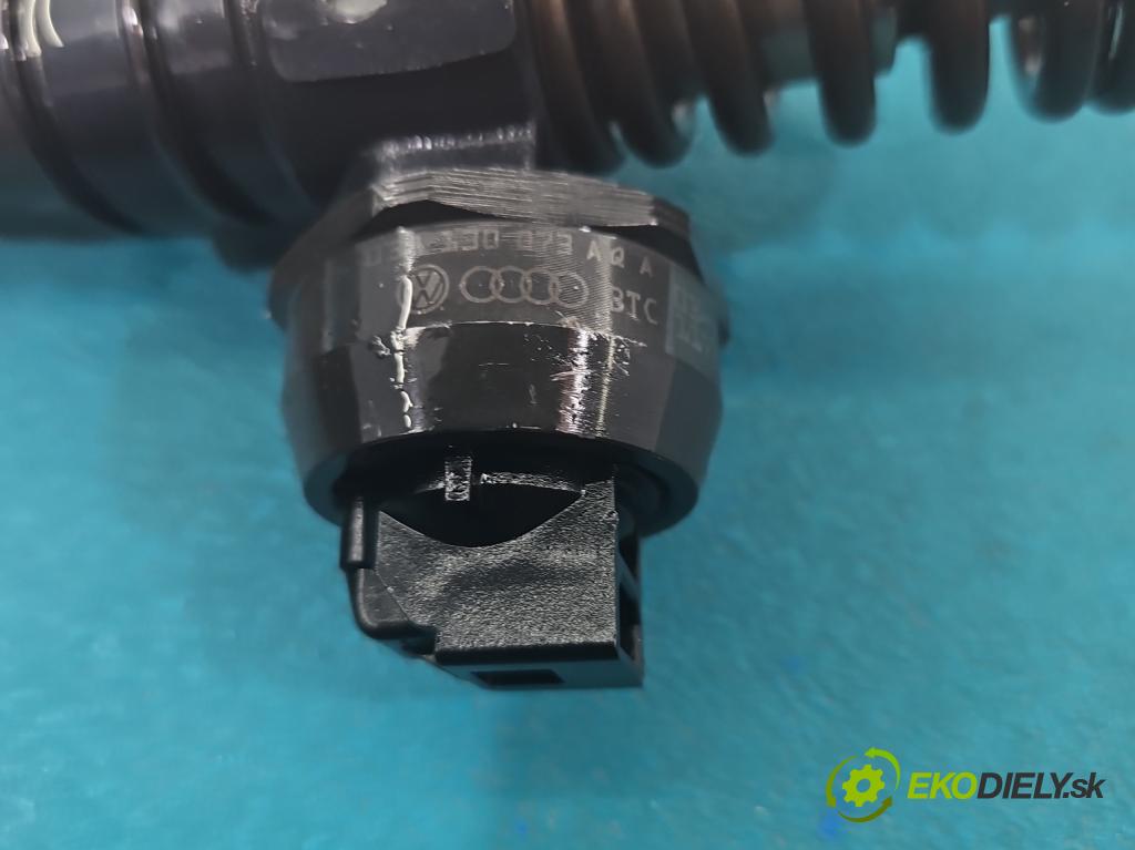 Vw Bora 1.9 tdi 101 HP manual 74 kW 1896 cm3 4- vstrekovacie čerpadlo 0414720213 (Vstrekovač paliva)