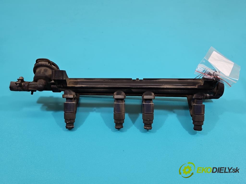 Skoda Octavia I 1996-2010 2.0 8V 116 HP manual 85 kW 1984 cm3 4- vstrek 06A906031C (Vstrekovač paliva)