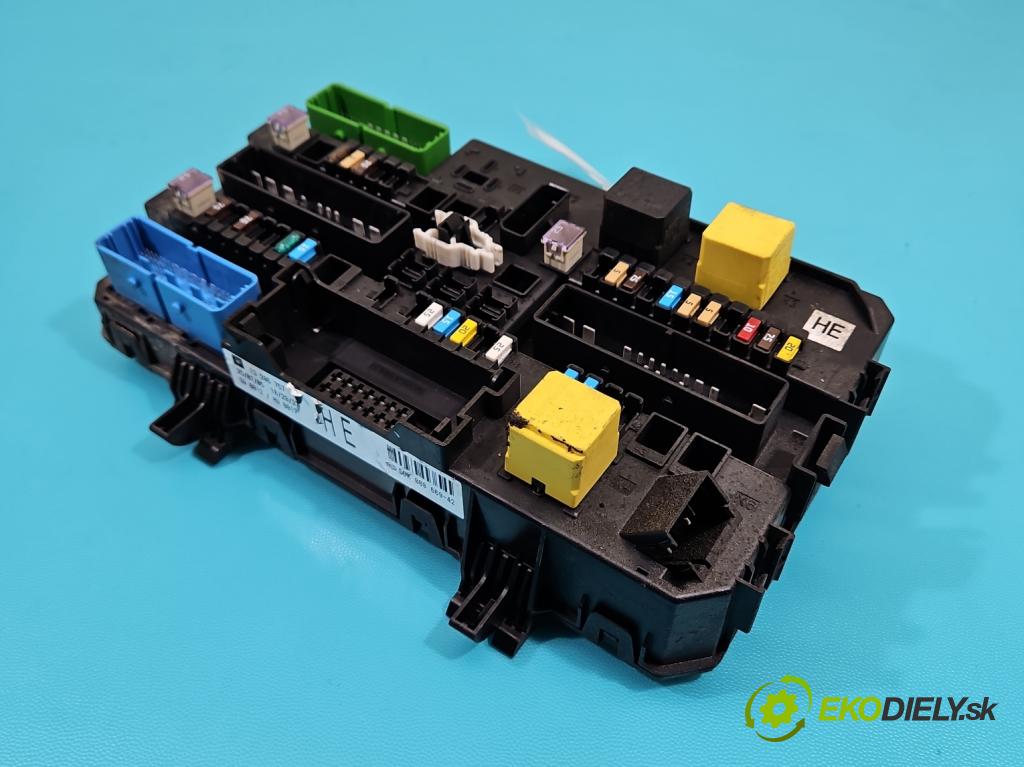 Opel Astra III 2004-2014 1.4 16V 90 hp manual 66 kW 1364 cm3 5- skříňka pojistková 13206757 (Pojistková skříňka)