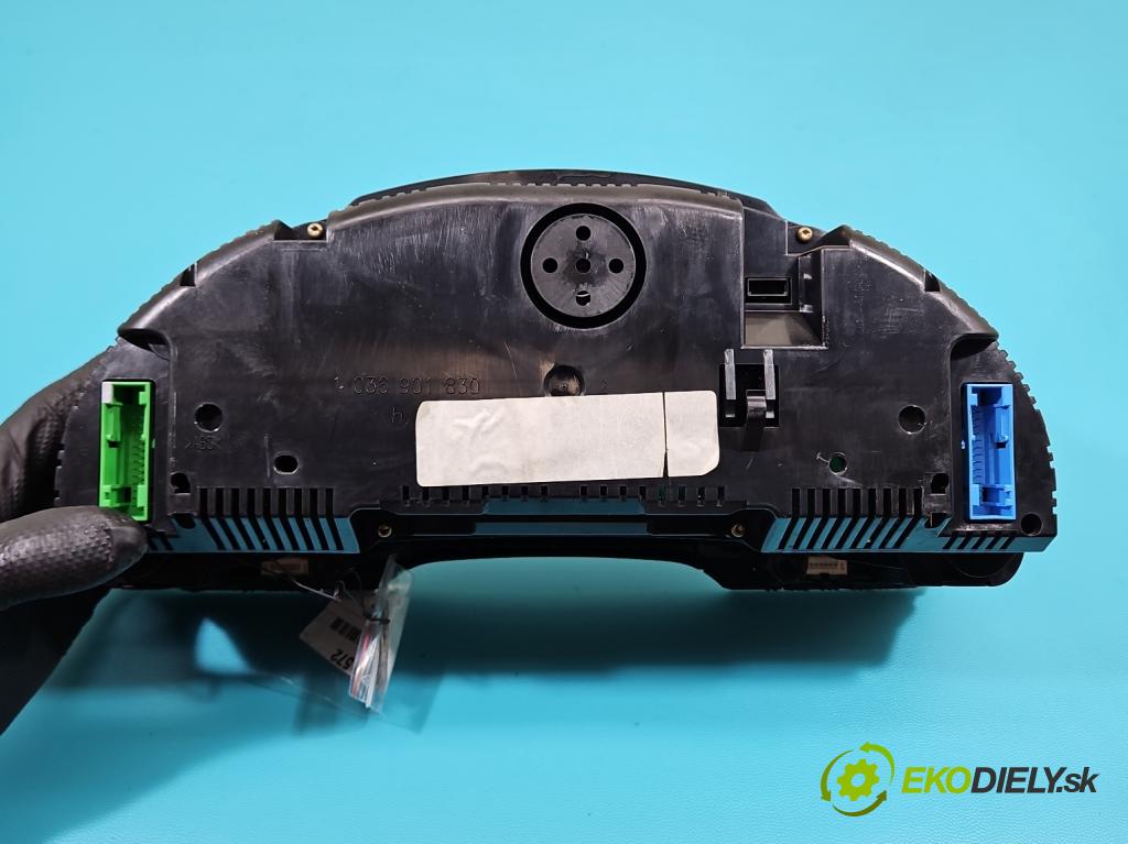 Audi A4 B6 2000-2004 1.9 tdi 131 HP manual 96 kW 1896 cm3 4- prístrojovka/ budíky 8E0920900E (Prístrojová doska)