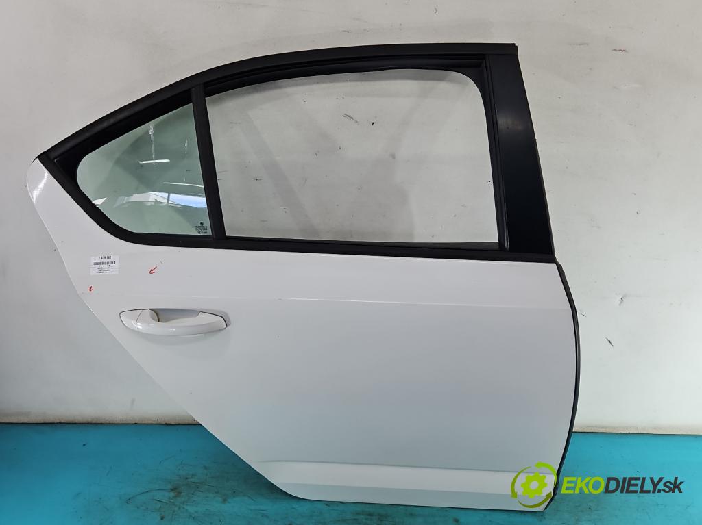 Skoda Octavia III 2013- 1.6 tdi 90 hp manual 66 kW 1598 cm3 5- dveře zadní pravé  (Klika dveří ostatní)