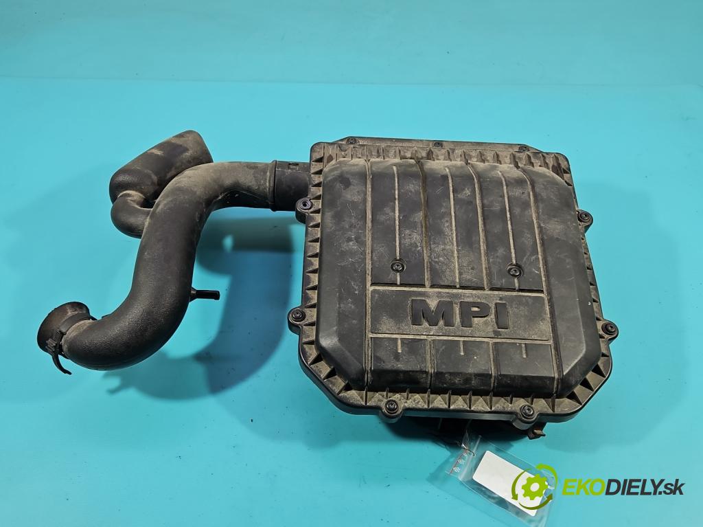 Skoda Fabia III 2014- 2021 1.0 MPI 60 HP manual 44 kW 999 cm3 5- obal filtra vzduchu 04C129611J (Obal vzduchového filtra)