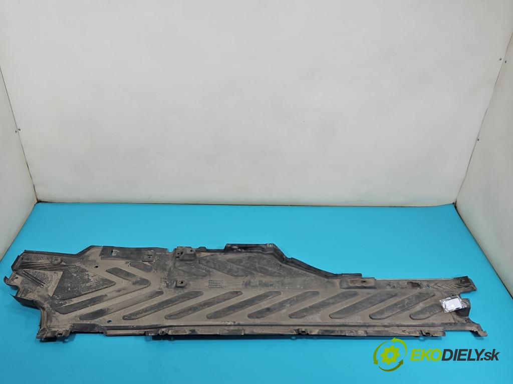 Mercedes C W205 2014–2021 2.0 16V 184 hp automatic 135 kW 1991 cm3 4- kryt plastová A2056801402