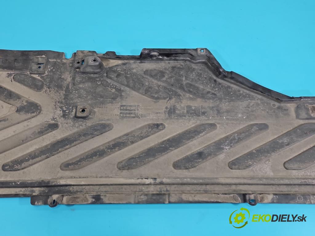 Mercedes C W205 2014–2021 2.0 16V 184 hp automatic 135 kW 1991 cm3 4- kryt plastová A2056801402