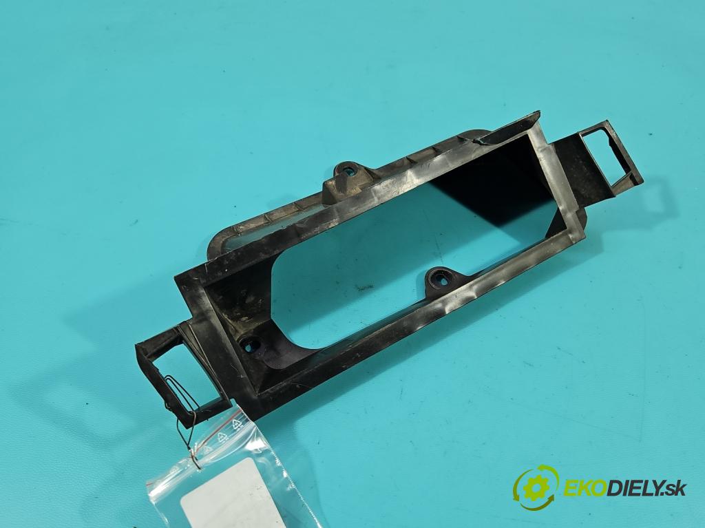 Mercedes C W205 2014–2021 2.0 16V 184 hp automatic 135 kW 1991 cm3 4- Vstup: vzduchu A2058306302