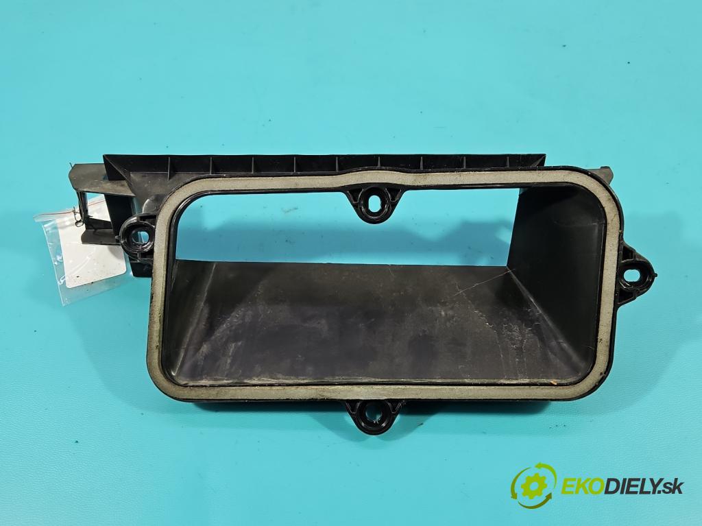 Mercedes C W205 2014–2021 2.0 16V 184 hp automatic 135 kW 1991 cm3 4- Vstup: vzduchu A2058306302