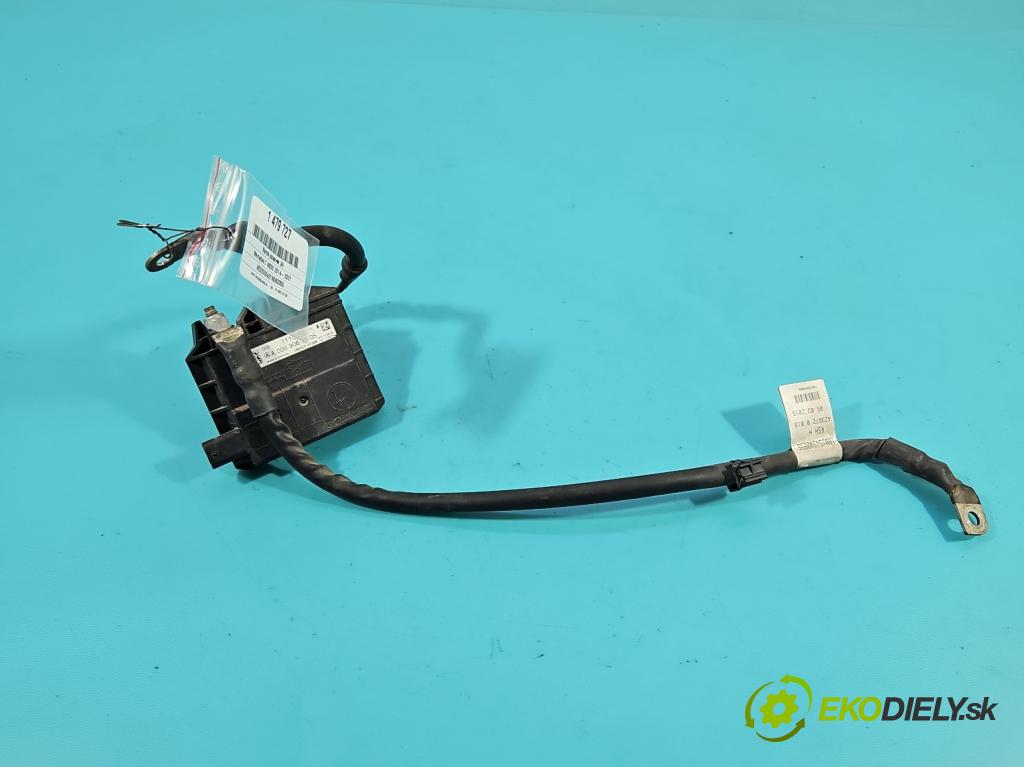 Mercedes C W205 2014–2021 2.0 16V 184 hp automatic 135 kW 1991 cm3 4- kontakt plusová A0009061505
