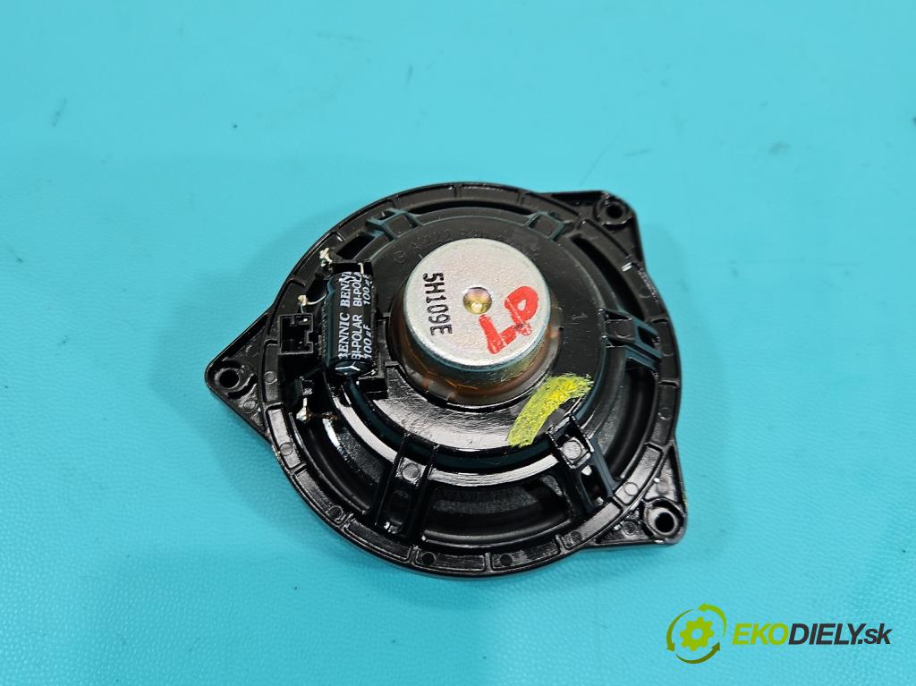 Mercedes C W205 2014–2021 2.0 16V 184 hp automatic 135 kW 1991 cm3 4- reproduktory komplet A2058201602