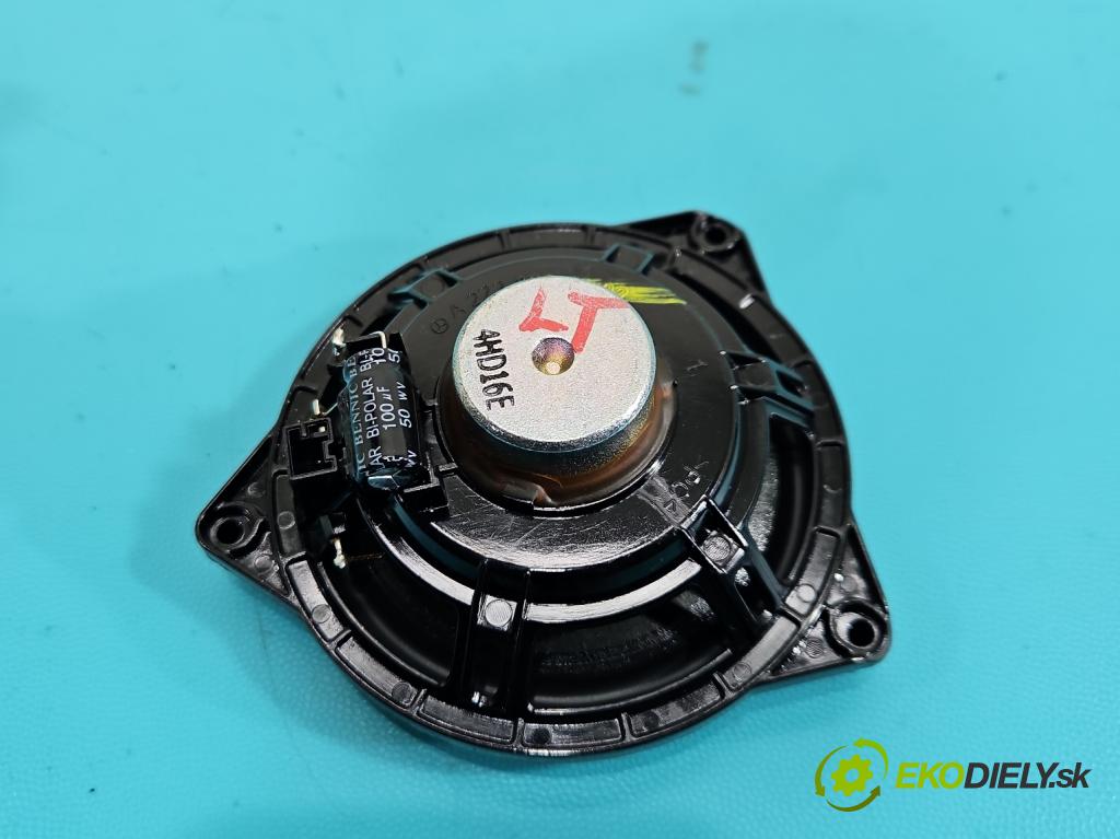 Mercedes C W205 2014–2021 2.0 16V 184 hp automatic 135 kW 1991 cm3 4- reproduktory komplet A2058201602