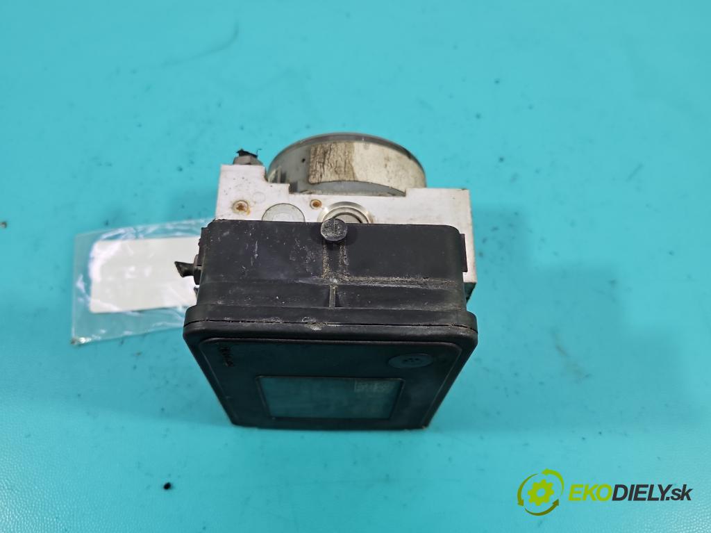 Mercedes C W205 2014–2021 2.0 16V 184hp automatic 135 kW 1991 cm3 4- čerpadlo abs A2059012800 (Pumpa ABS)