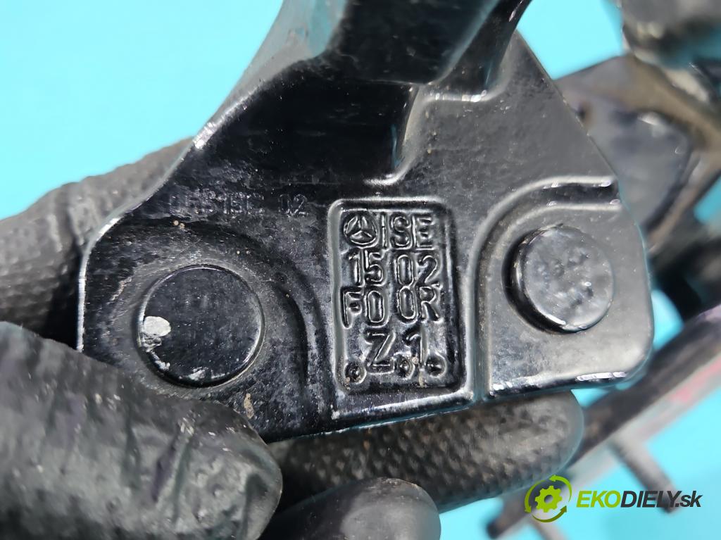 Mercedes C W205 2014–2021 2.0 16V 184 hp automatic 135 kW 1991 cm3 4- Závěs: dveře zadní pravý