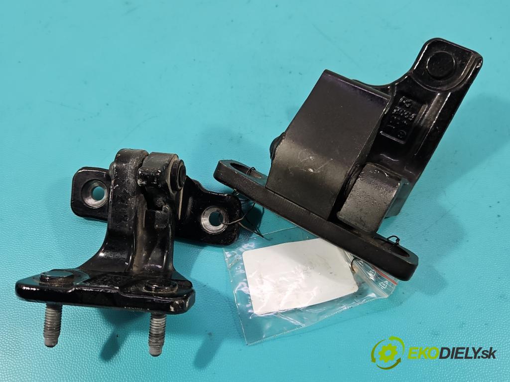 Mercedes C W205 2014–2021 2.0 16V 184 hp automatic 135 kW 1991 cm3 4- Závěs: dveře zadní pravý