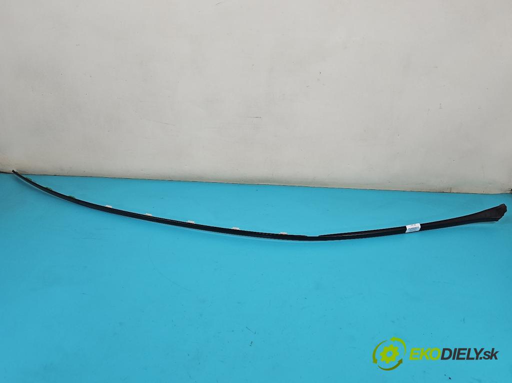 Mercedes C W205 2014–2021 2.0 16V 184 hp automatic 135 kW 1991 cm3 4- lišta střecha: pravé 