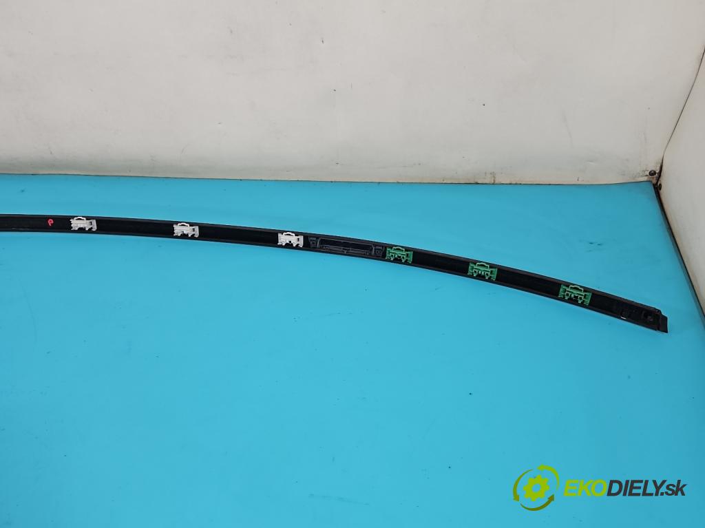 Mercedes C W205 2014–2021 2.0 16V 184 hp automatic 135 kW 1991 cm3 4- lišta střecha: pravé