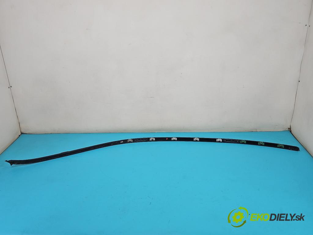 Mercedes C W205 2014–2021 2.0 16V 184 hp automatic 135 kW 1991 cm3 4- lišta střecha: pravé