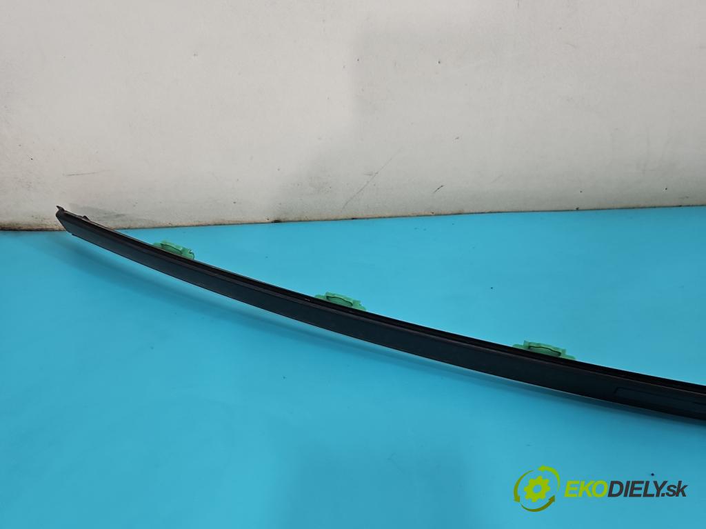 Mercedes C W205 2014–2021 2.0 16V 184 hp automatic 135 kW 1991 cm3 4- lišta střecha: pravé