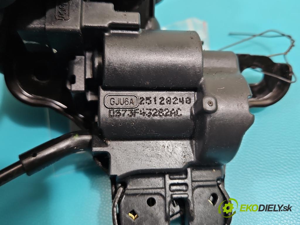 Ford Fusion USA 2012-2020 2.0 EcoBoost: 239KM automatic 176 kW 1999 cm3 4- zámek kufrových dveří zadní DS73F43282AC