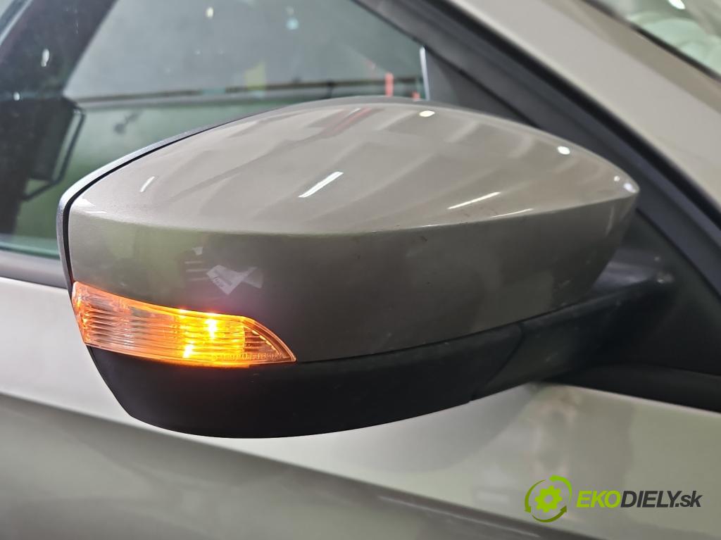Skoda Rapid 2012-2019 1.0 TSI 95 hp manual 70 kW 999 cm3 5- zpětné zrcátko pravé  (Klika dveří ostatní)