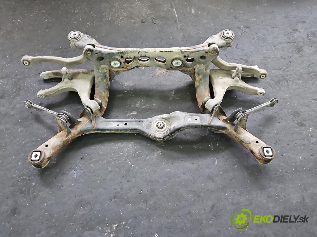 Audi A4 B8 2007-2015 3.0 tdi 239KM automatic 176 kW 2967 cm3 5- zadní výztuha  (Zadní výztuha)