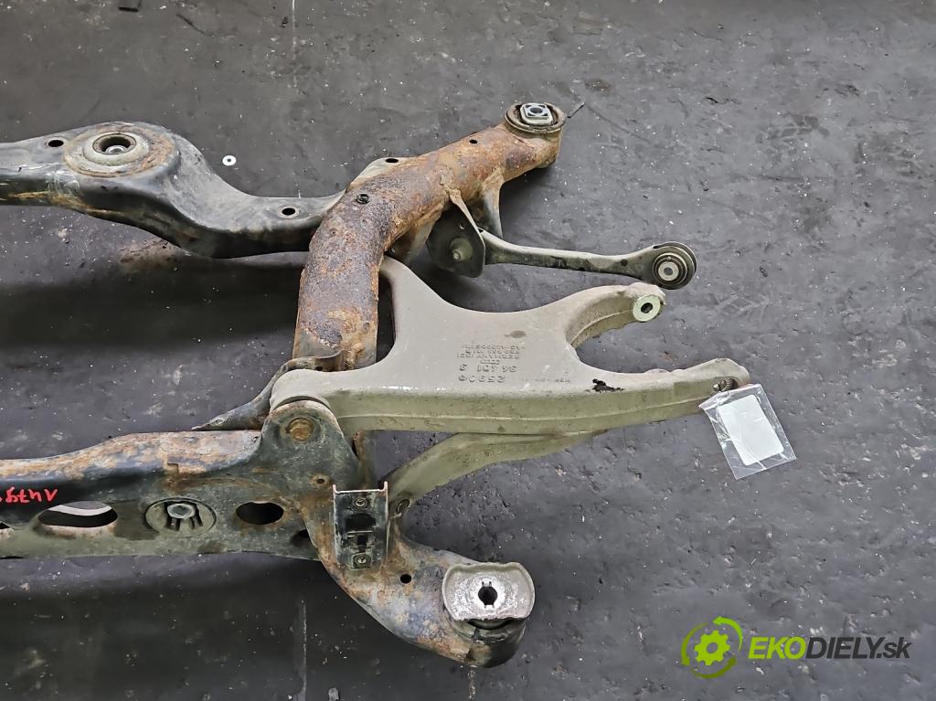 Audi A4 B8 2007-2015 3.0 tdi 239KM automatic 176 kW 2967 cm3 5- zadní výztuha  (Zadní výztuha)