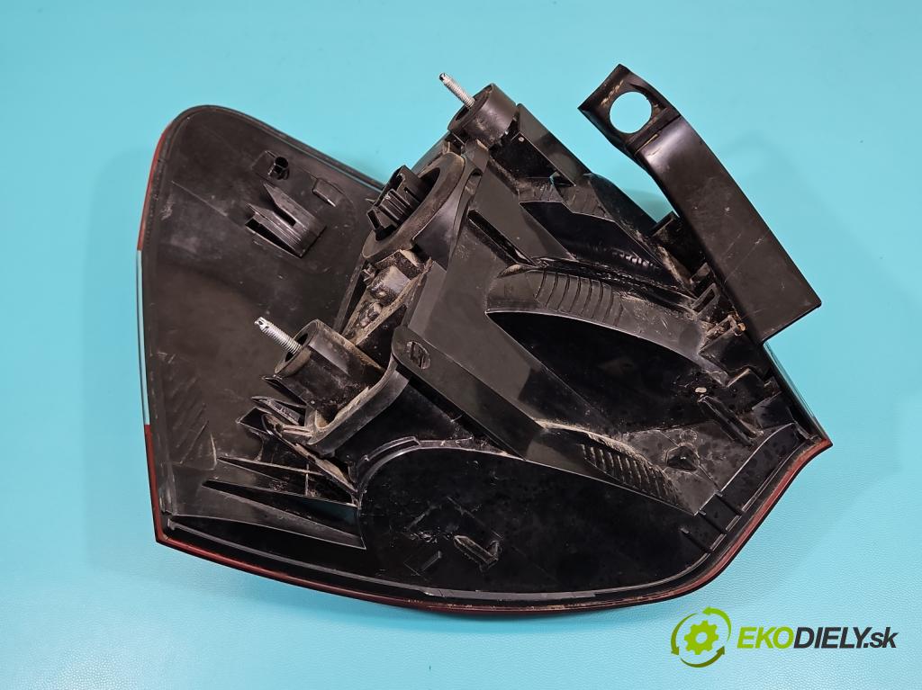 Citroen C5 II 2008-2017 2.0 hdi 140 HP manual 103 kW 1997 cm3 4- svetlo / reflektor zadné pravé 9675061480 (Kľučka dverí ostatné)