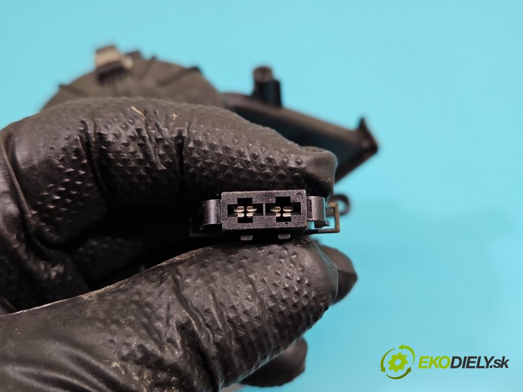 Audi A4 B8 2007-2015 3.0 tdi 239KM automatic 176 kW 2967 cm3 5- ventilátor vzduchu