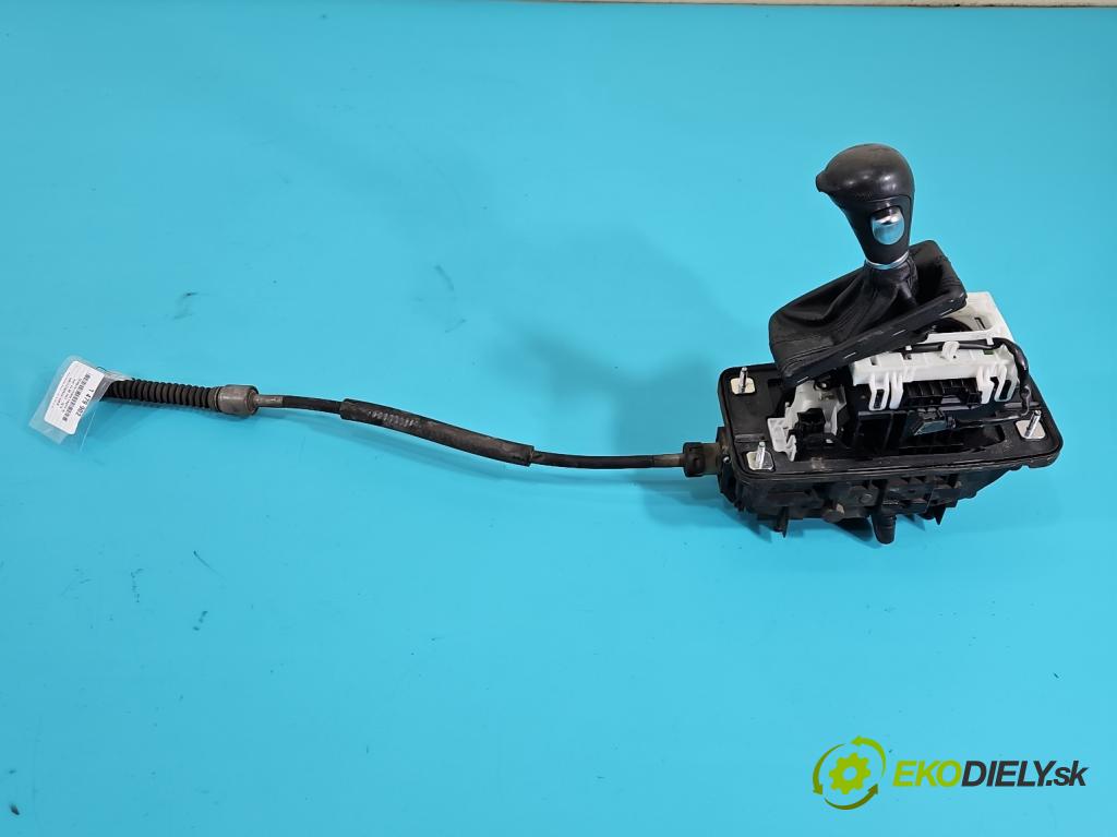 Audi A4 B8 2007-2015 3.0 tdi 239KM automatic 176 kW 2967 cm3 5- Páka: Změny: stupeň,rýchlosť 8K1713041AD (Rýchlostná páka (kulisa))
