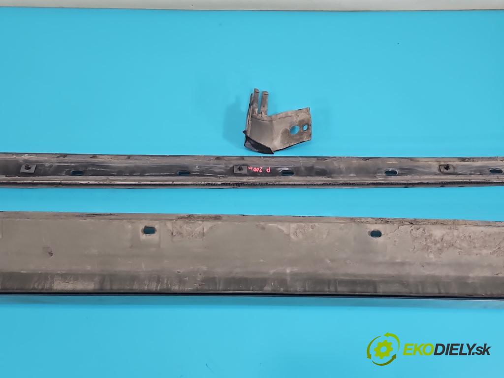 Audi A4 B8 2007-2015 3.0 tdi 239KM automatic 176 kW 2967 cm3 5- lišta práh: pravé 8K9853860 (Prahová lišta)