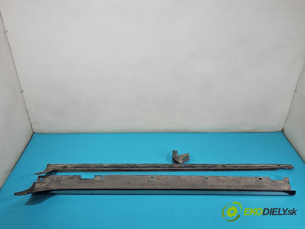 Audi A4 B8 2007-2015 3.0 tdi 239KM automatic 176 kW 2967 cm3 5- lišta práh: pravé 8K9853860 (Prahová lišta)