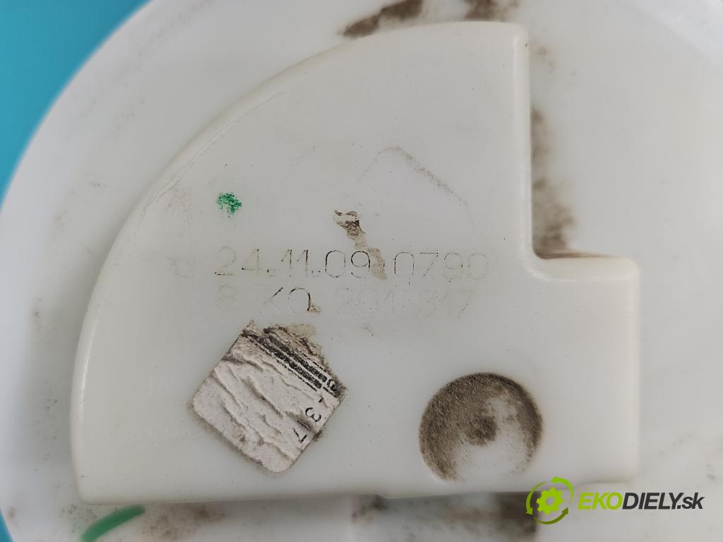 Audi A4 B8 2007-2015 3.0 tdi 239KM automatic 176 kW 2967 cm3 5- snímač úroveň: palivo 8K0201317 (Snímač)