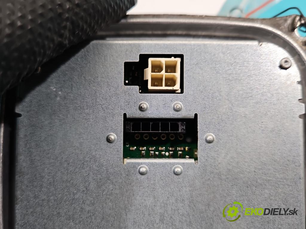 Audi A4 B8 2007-2015 3.0 tdi 239KM automatic 176 kW 2967 cm3 5- střídač: xenon 8K0907472 (Riadiaca jednotka xenónu)