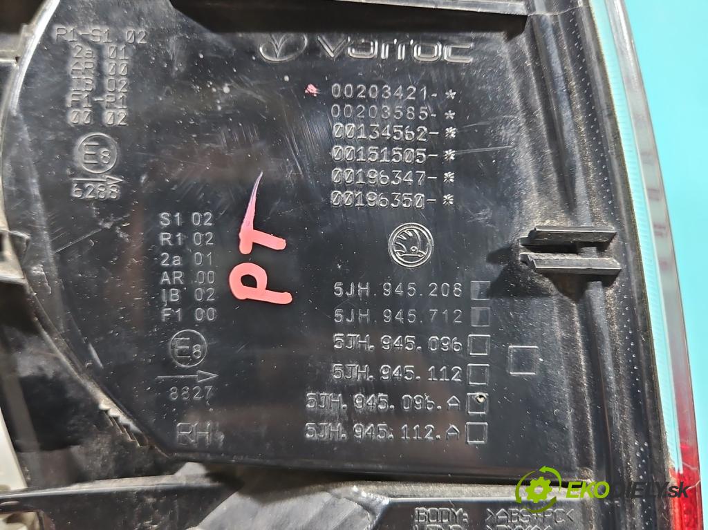 Skoda Rapid 2012-2019 1.0 TSI 95 HP manual 70 kW 999 cm3 5- svetlo / reflektor zadné pravé 5JH945208 (Kľučka dverí ostatné)