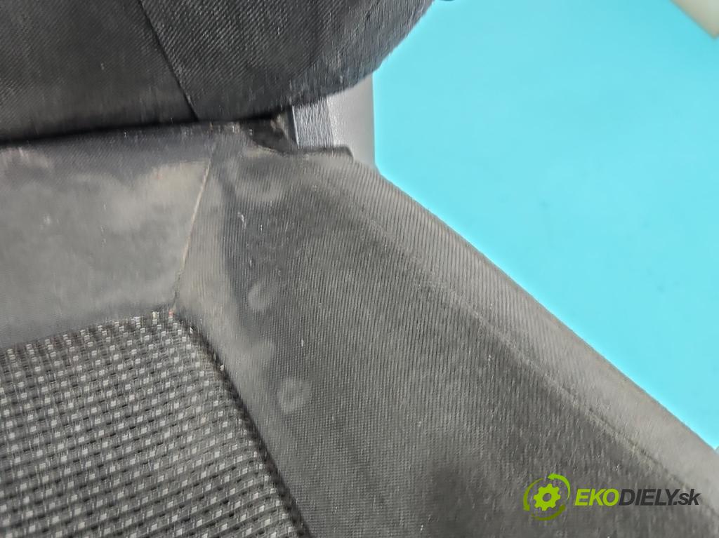 Peugeot 5008 I 2009-2017 1.6 THP 156 HP manual 115 kW 1598 cm3 5- Sedačka ľavý  (Sedadlo)