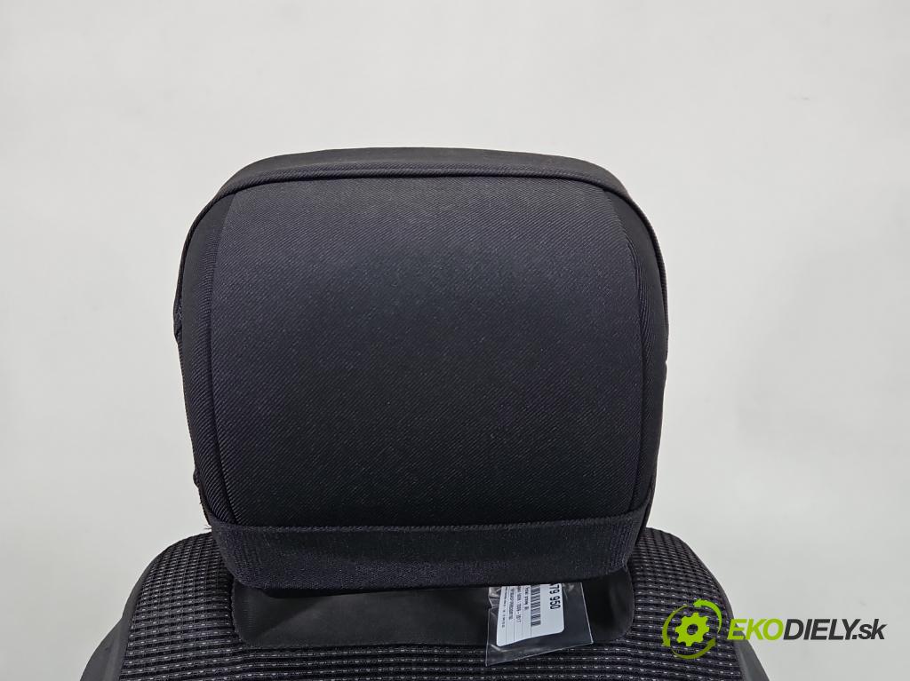 Peugeot 5008 I 2009-2017 1.6 THP 156 HP manual 115 kW 1598 cm3 5- Sedačka pravý  (Sedadlo)