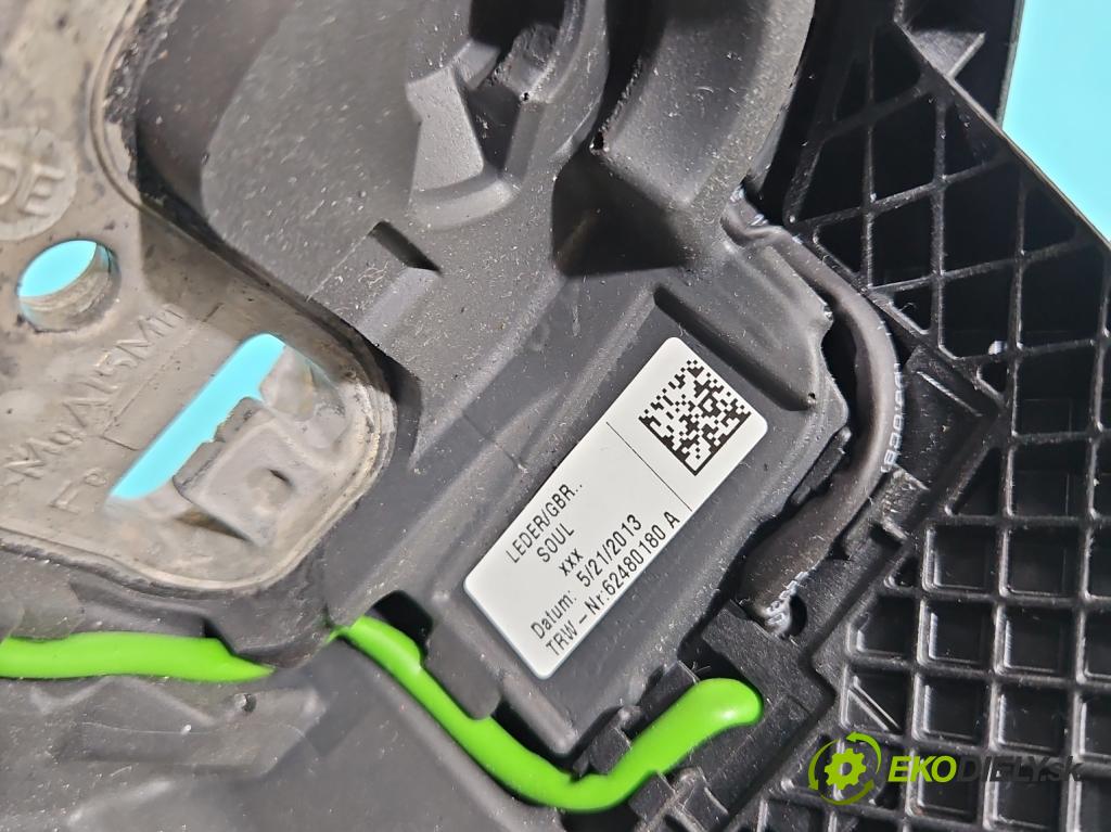 Audi Q3 2011-2018 2.0 tdi 177 hp automatic 130 kW 1968 cm3 5- volant 8U0419091C (Volant)