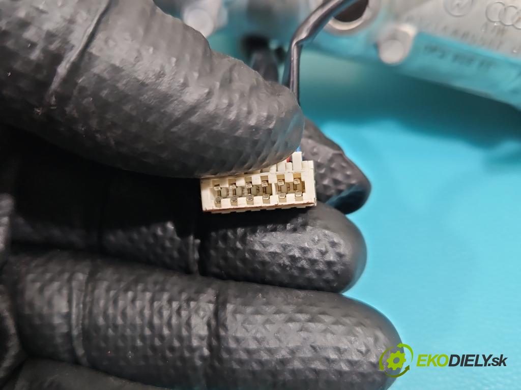 Audi Q3 2011-2018 2.0 tdi 177 HP automatic 130 kW 1968 cm3 5- Spínačka 5K0906866 (Spínacia skrinka)