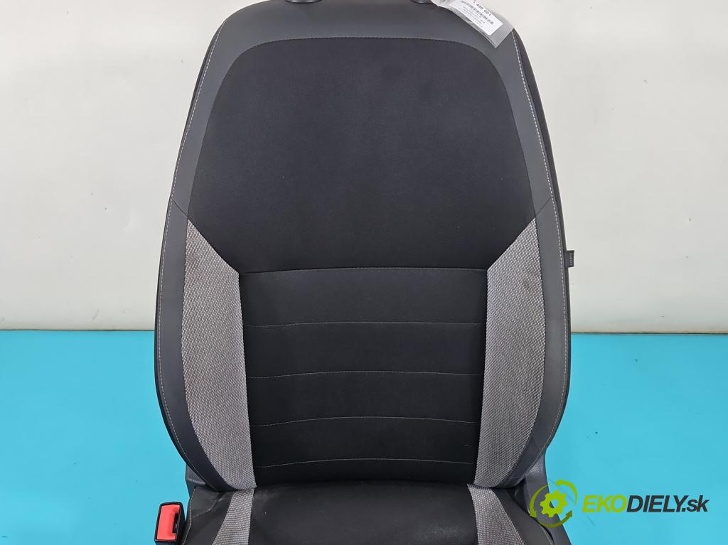 Skoda Rapid 2012-2019 1.0 TSI 95 HP manual 70 kW 999 cm3 5- Sedačka ľavý (Sedadlo)