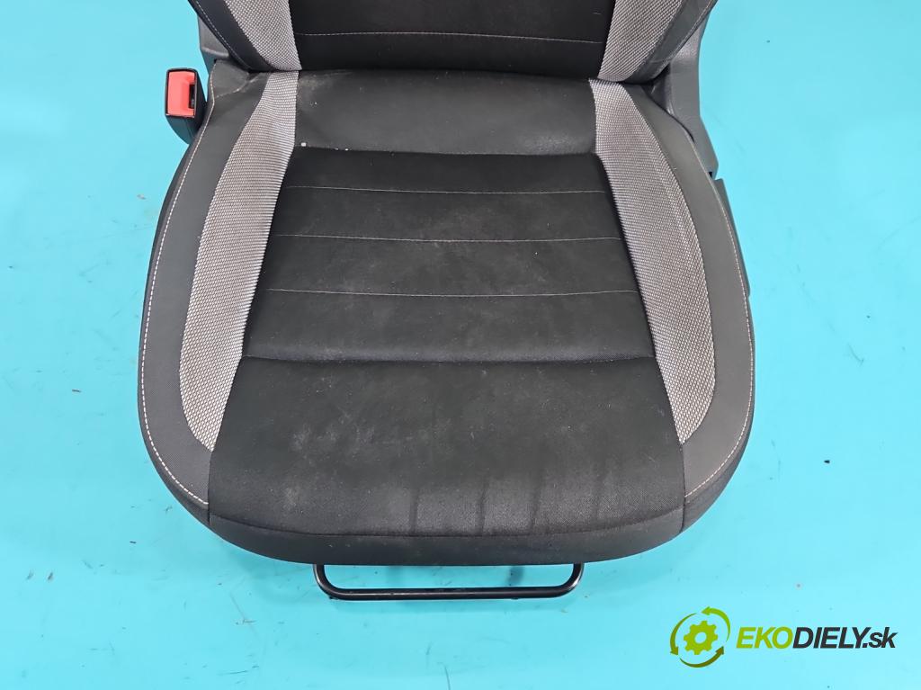 Skoda Rapid 2012-2019 1.0 TSI 95 HP manual 70 kW 999 cm3 5- Sedačka ľavý (Sedadlo)