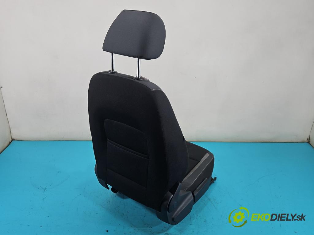 Skoda Rapid 2012-2019 1.0 TSI 95 HP manual 70 kW 999 cm3 5- Sedačka pravý (Sedadlo)