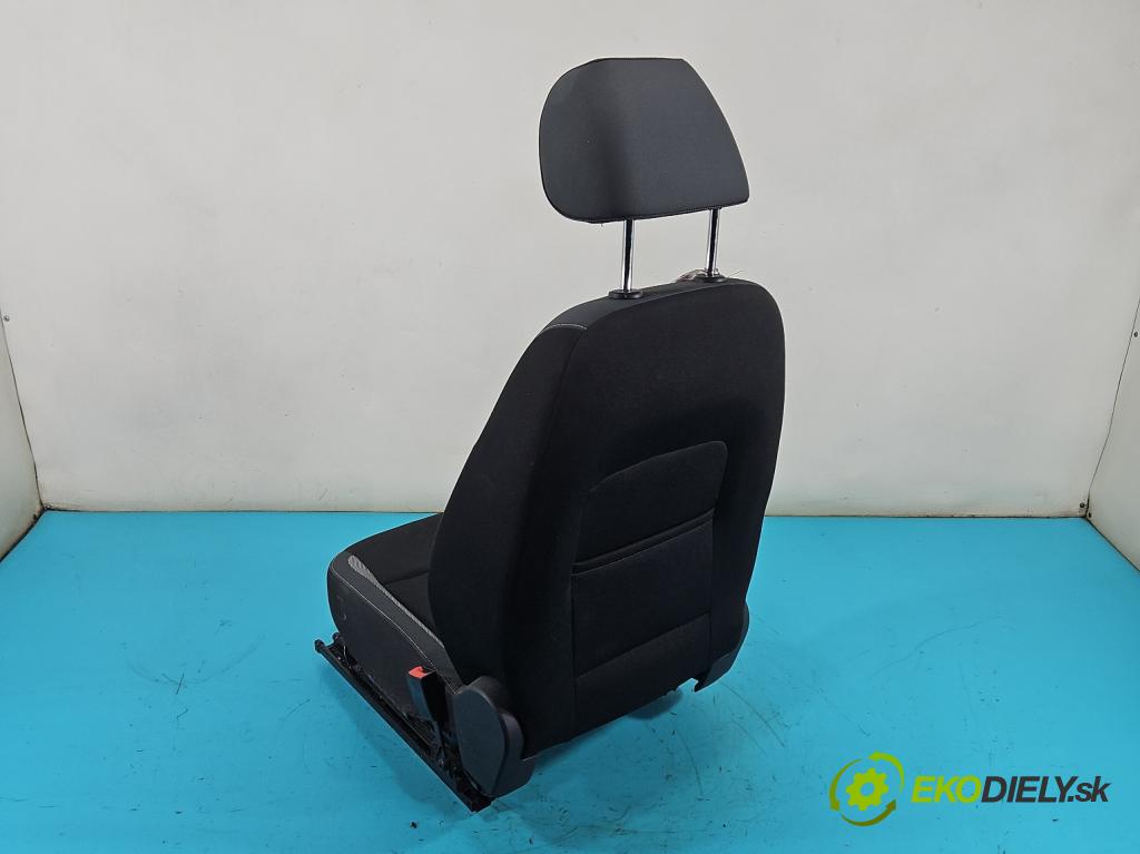Skoda Rapid 2012-2019 1.0 TSI 95 HP manual 70 kW 999 cm3 5- Sedačka pravý (Sedadlo)