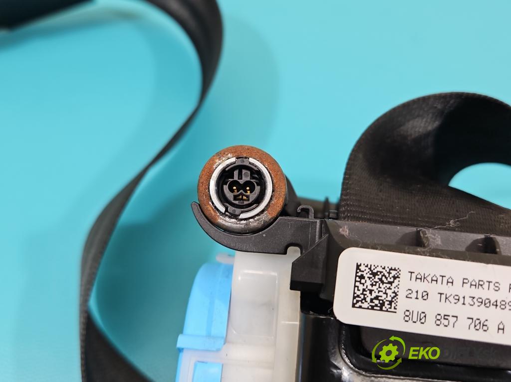 Audi Q3 2011-2018 2.0 tdi 177 HP automatic 130 kW 1968 cm3 5- pas bezpečnosť: predné pravý 8U0857706A