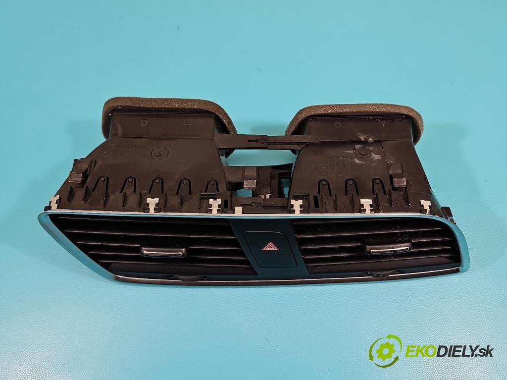 Audi Q3 2011-2018 2.0 tdi 177 HP automatic 130 kW 1968 cm3 5- Mřížka: kúrenia stredová 8U1820951B (Mriežka kúrenia (fukár))