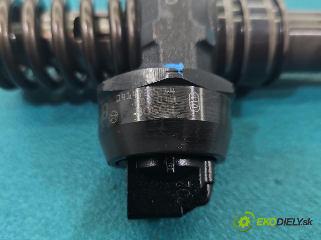 Audi A4 B6 2000-2004 1.9 tdi 131 HP manual 96 kW 1896 cm3 4- vstrekovacie čerpadlo 0414720214 (Vstrekovač paliva)