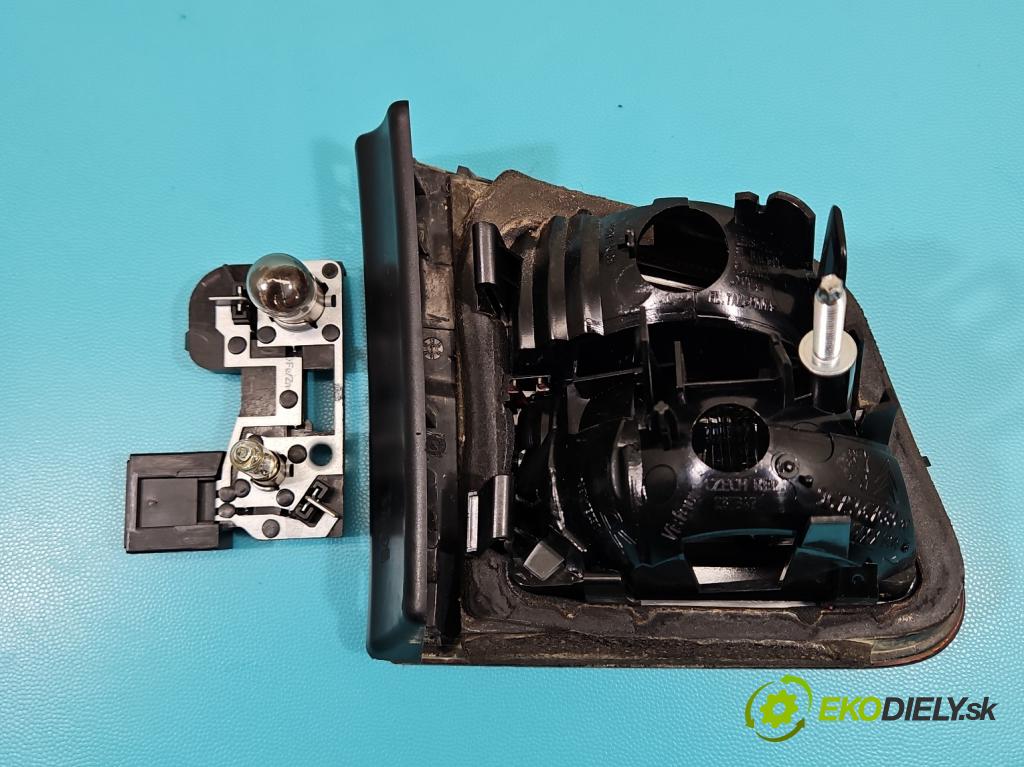 Citroen C5 II 2008-2017 2.0 hdi 140 HP manual 103 kW 1997 cm3 4- svetlo / reflektor zadné pravé 9675067680 (Kľučka dverí ostatné)