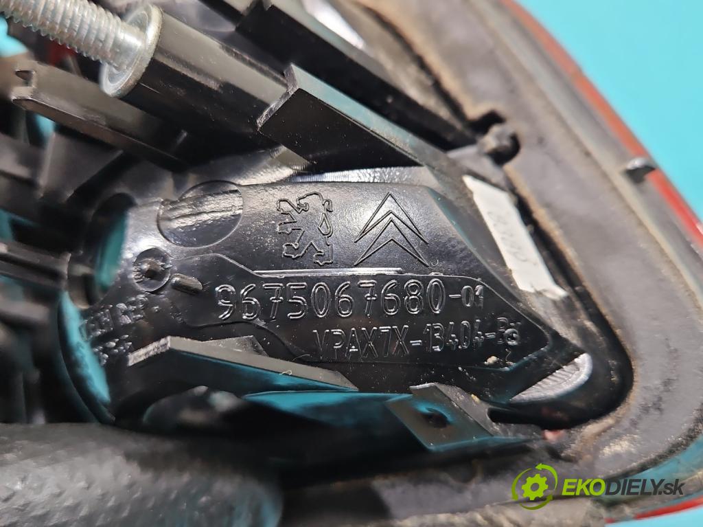 Citroen C5 II 2008-2017 2.0 hdi 140 HP manual 103 kW 1997 cm3 4- svetlo / reflektor zadné pravé 9675067680 (Kľučka dverí ostatné)