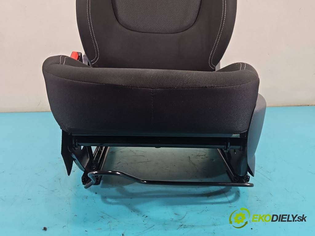 Renault Captur I 2013-2019 0.9 Tce 90 HP manual 66 kW 898 cm3 5- Sedačka ľavý  (Sedadlo)