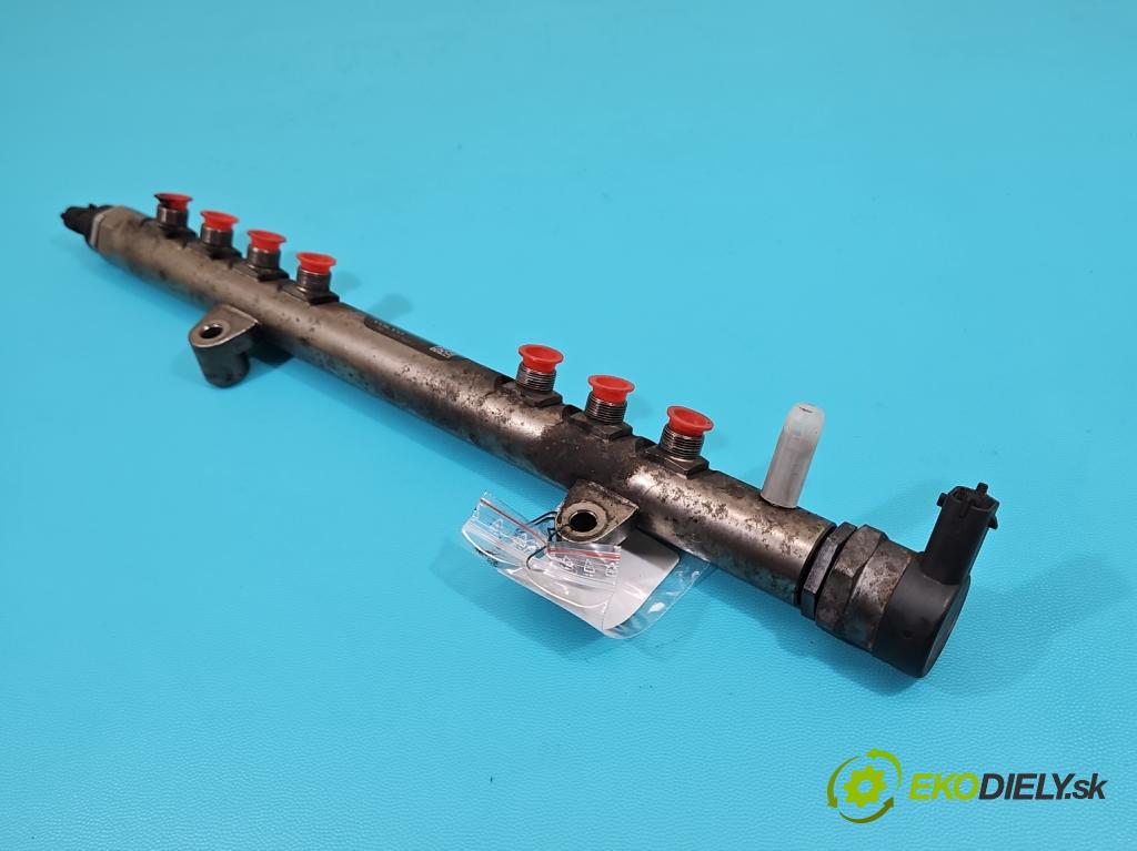 Volvo V40 II 2012-2019 2.0 D3 150 HP automatic 110 kW 1984 cm3 5- lišta vstrekovacia 0445215025 (Vstrekovacia lišta)