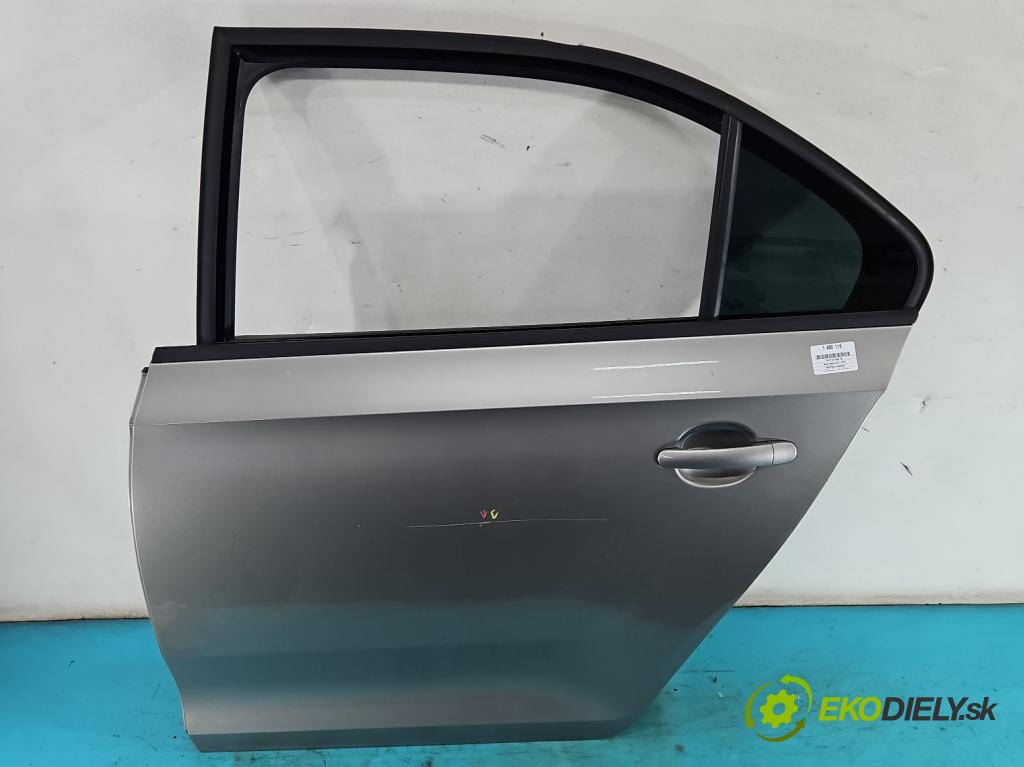 Skoda Rapid 2012-2019 1.0 TSI 95 hp manual 70 kW 999 cm3 5- dveře zadní levé  (Klika dveří ostatní)