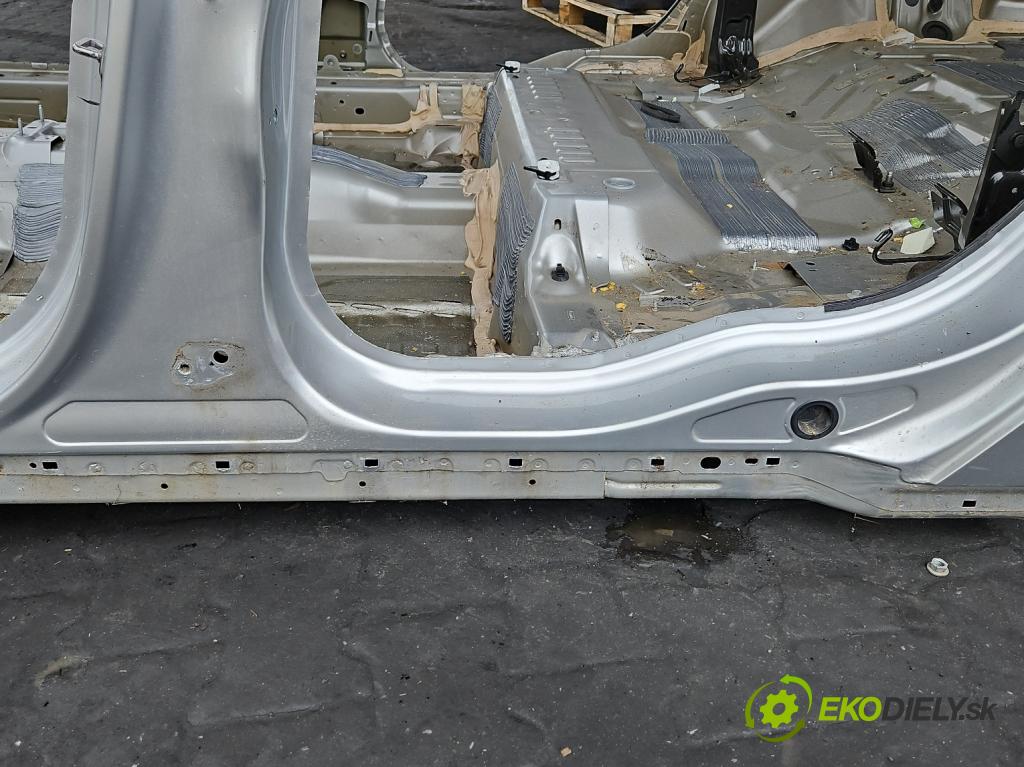 Ford Fusion USA 2012-2020 2.0 EcoBoost: 239KM automatic 176 kW 1999 cm3 4- práh levý  (Karoserie ostatní)